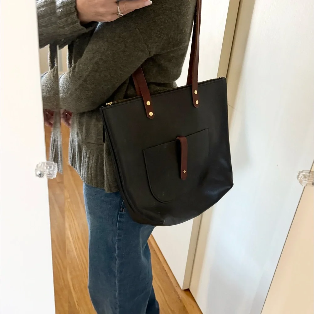 Neva Opet Nikki Zip Tote in Black and Cognac - Picture 3 of 10
